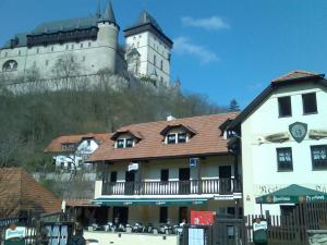 Penzion restaurace U královny Dagmar - Karlštejn Penzion restaurace U královny Dagmar - ubytování Karlštejn