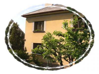 Ubytování v apartmánu - Pecka Ubytování v apartmánu - ubytování Pecka