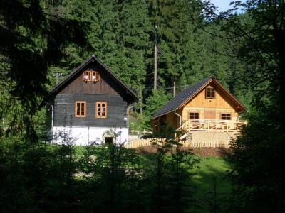 Chalupa Dřevěnica ,,jezerné,, - Velké Karlovice Chalupa Dřevěnica ,,jezerné,, - ubytování Velké Karlovice